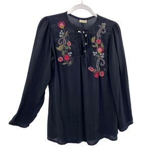 Kyla Seo Top size Medium Black Floral Embroidery Long Sleeve Tie Neck Boho